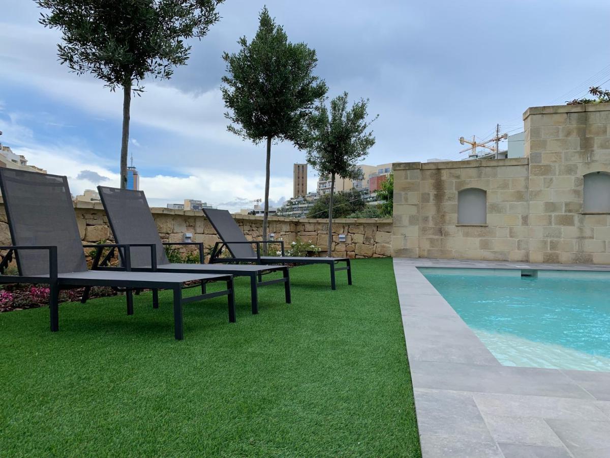 לינה וארוחת בוקר Saint Julian's The Valley מראה חיצוני תמונה